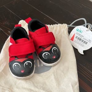 Ikiki ladybug shoe